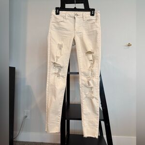 American Eagle Outfitters Skinny Jeans size 2/25 smoke free, pet free